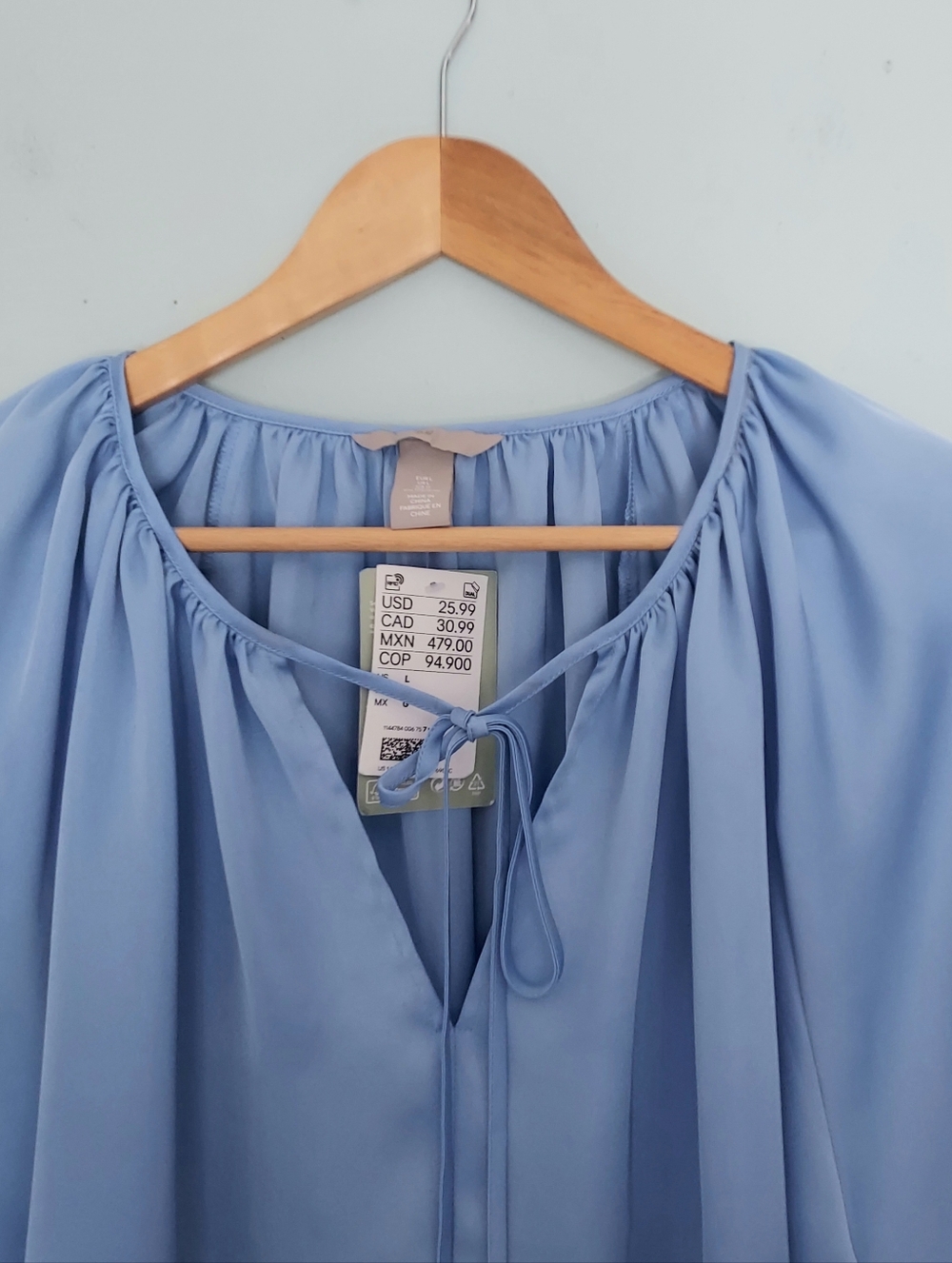 H&M Periwinkle Popover Blouse Top Size Large NEW NWT - Picture 3 of 13